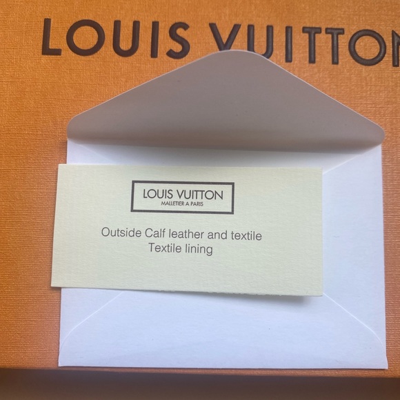 Louis Vuitton reversible belt with signature gold tone LV buckle. Never worn. - Picture 6 of 8